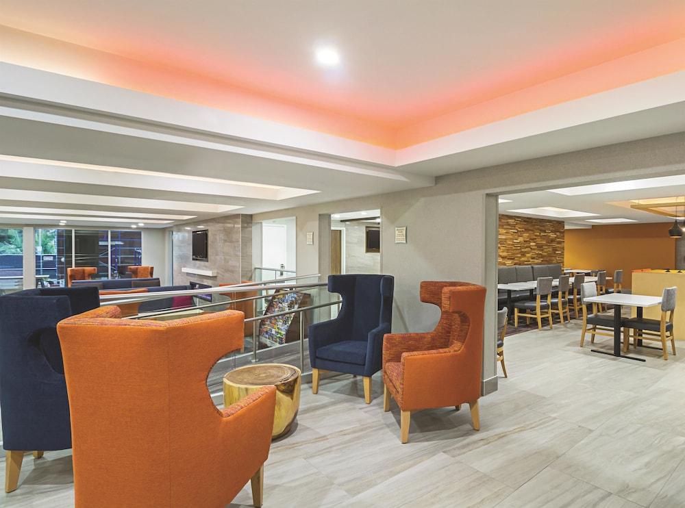 La Quinta By Wyndham Orange County Airport Hotel Santa Ana Ngoại thất bức ảnh