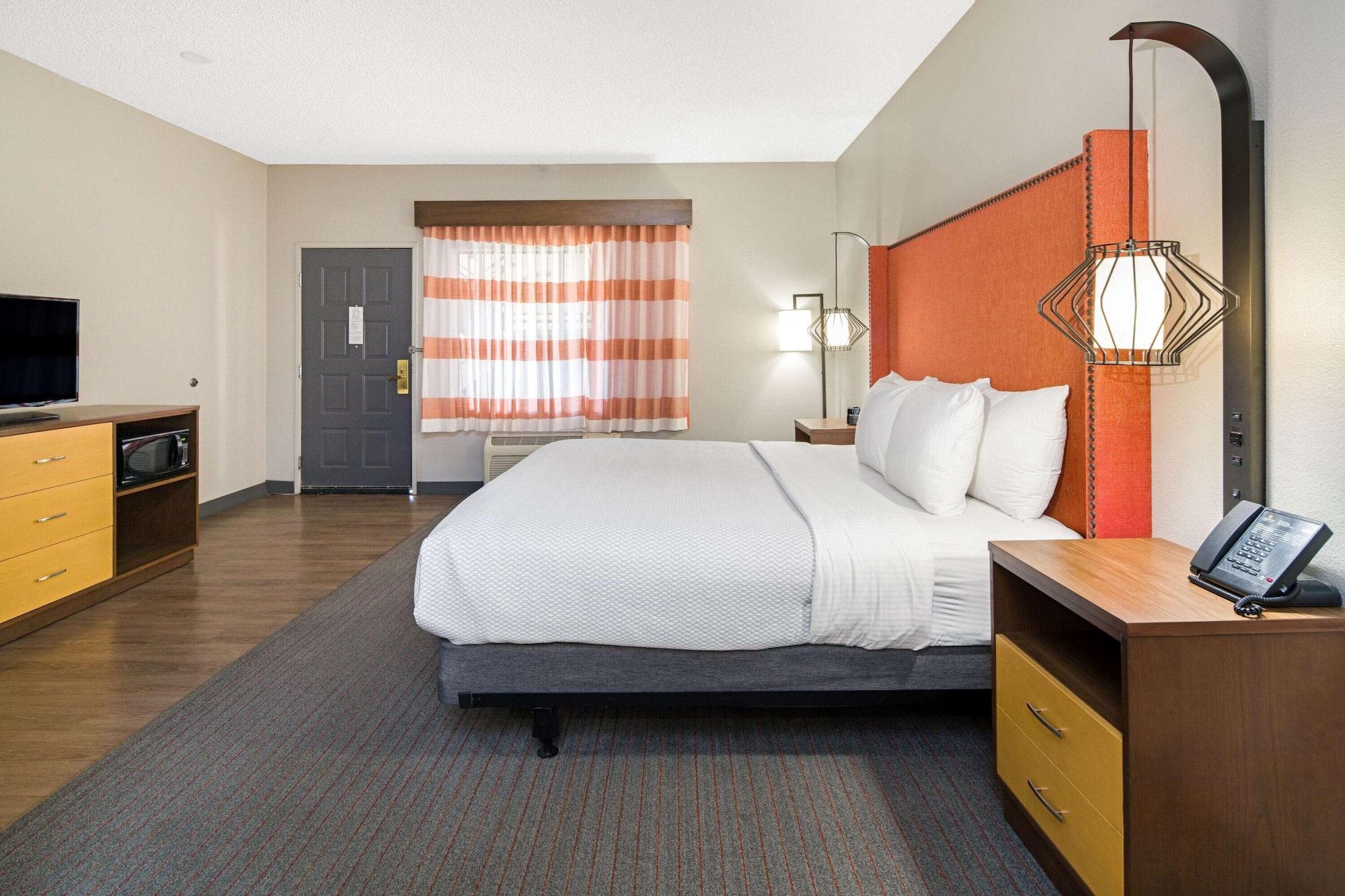 La Quinta By Wyndham Orange County Airport Hotel Santa Ana Ngoại thất bức ảnh