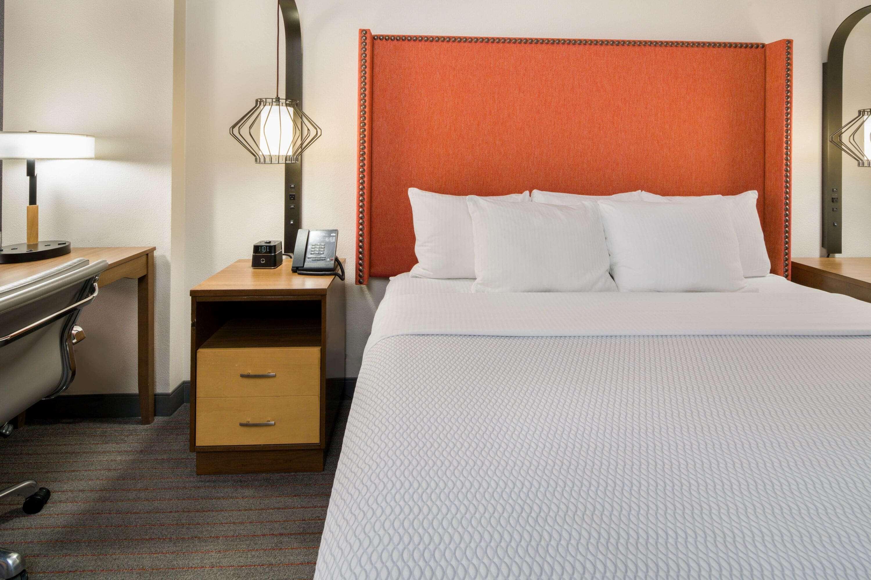 La Quinta By Wyndham Orange County Airport Hotel Santa Ana Ngoại thất bức ảnh