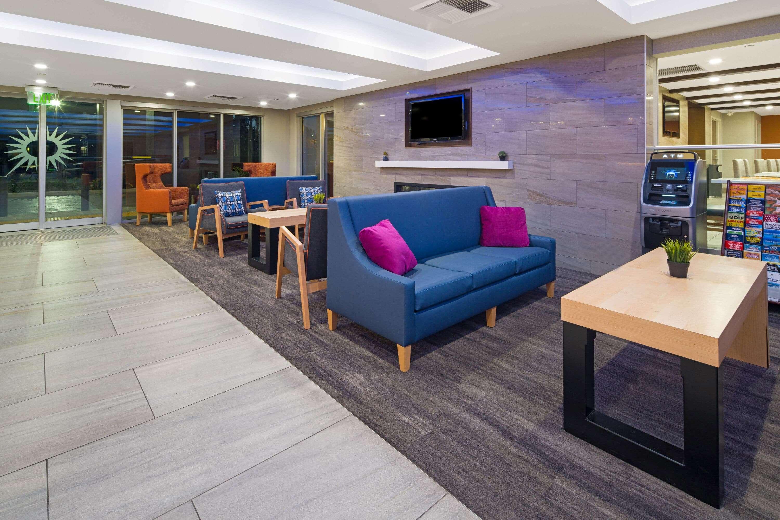 La Quinta By Wyndham Orange County Airport Hotel Santa Ana Ngoại thất bức ảnh