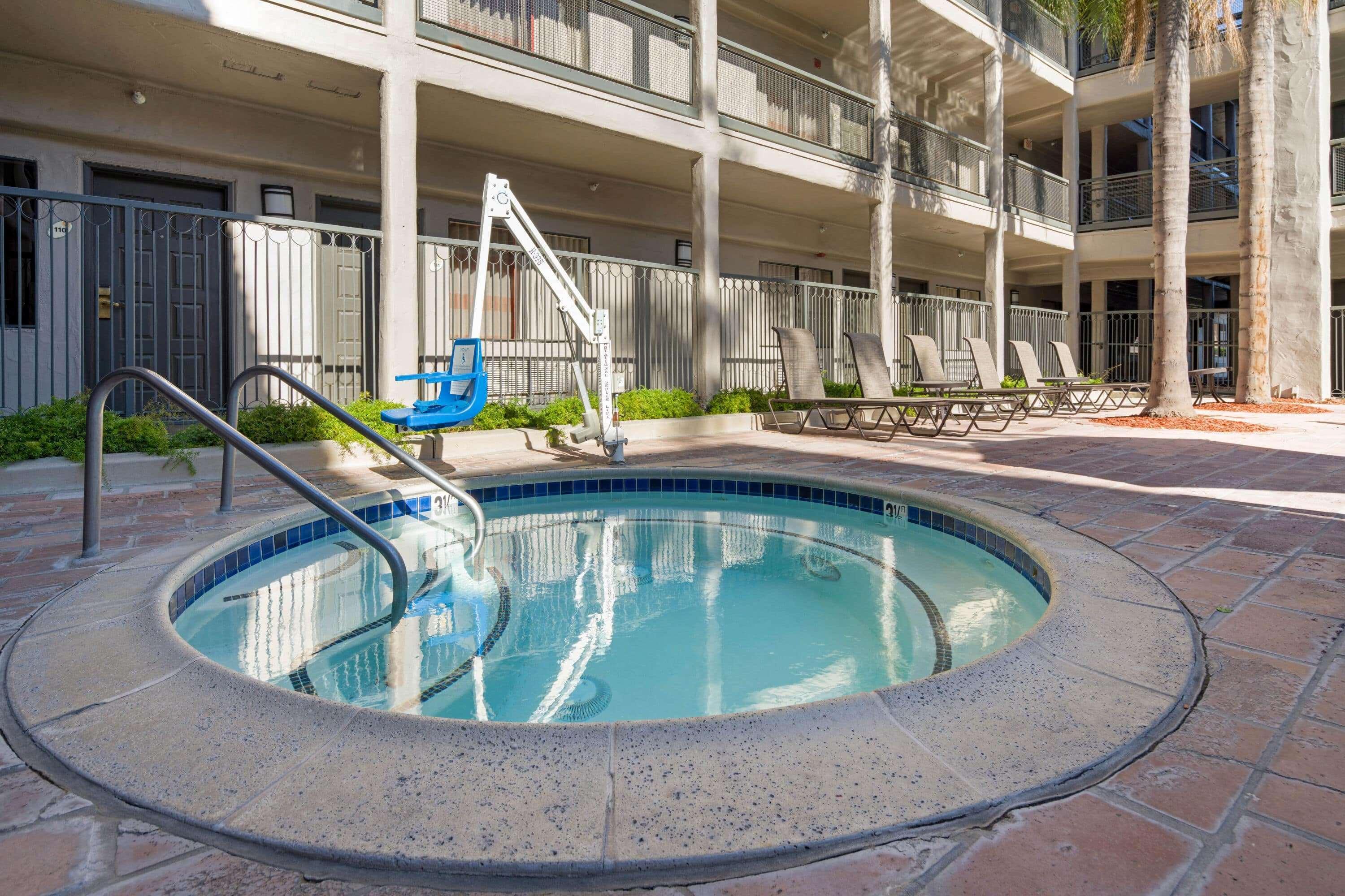 La Quinta By Wyndham Orange County Airport Hotel Santa Ana Ngoại thất bức ảnh