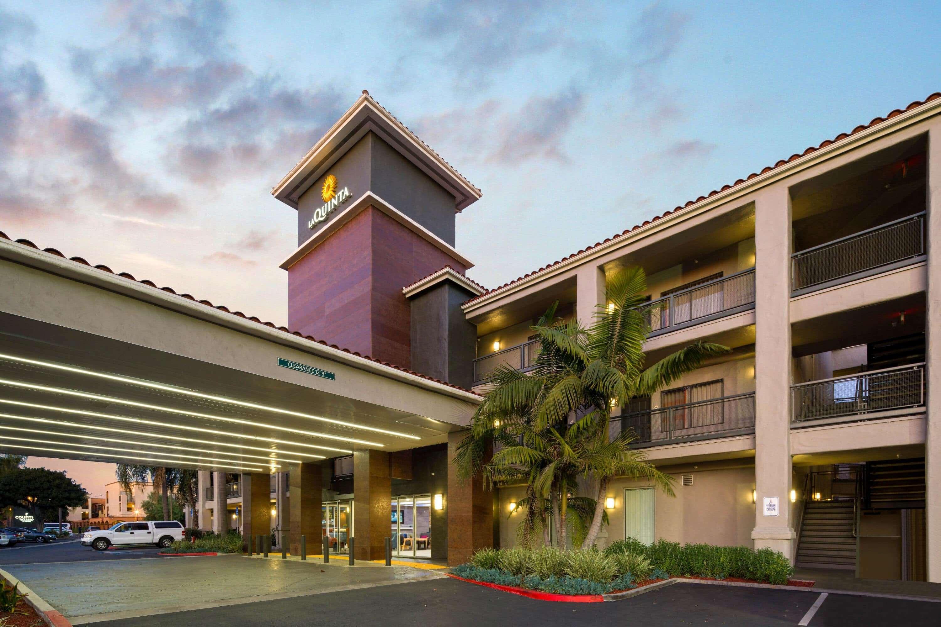 La Quinta By Wyndham Orange County Airport Hotel Santa Ana Ngoại thất bức ảnh