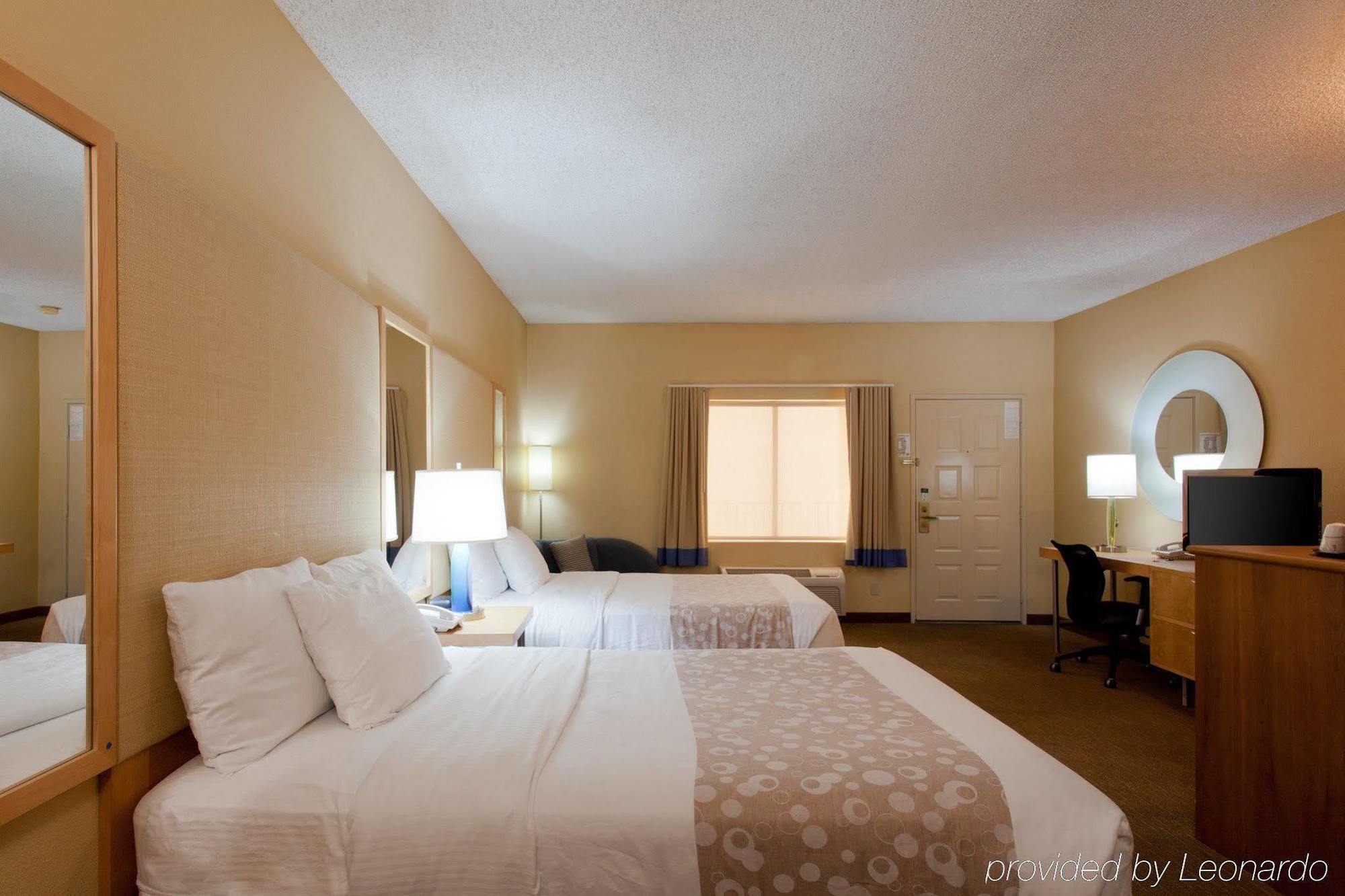 La Quinta By Wyndham Orange County Airport Hotel Santa Ana Ngoại thất bức ảnh