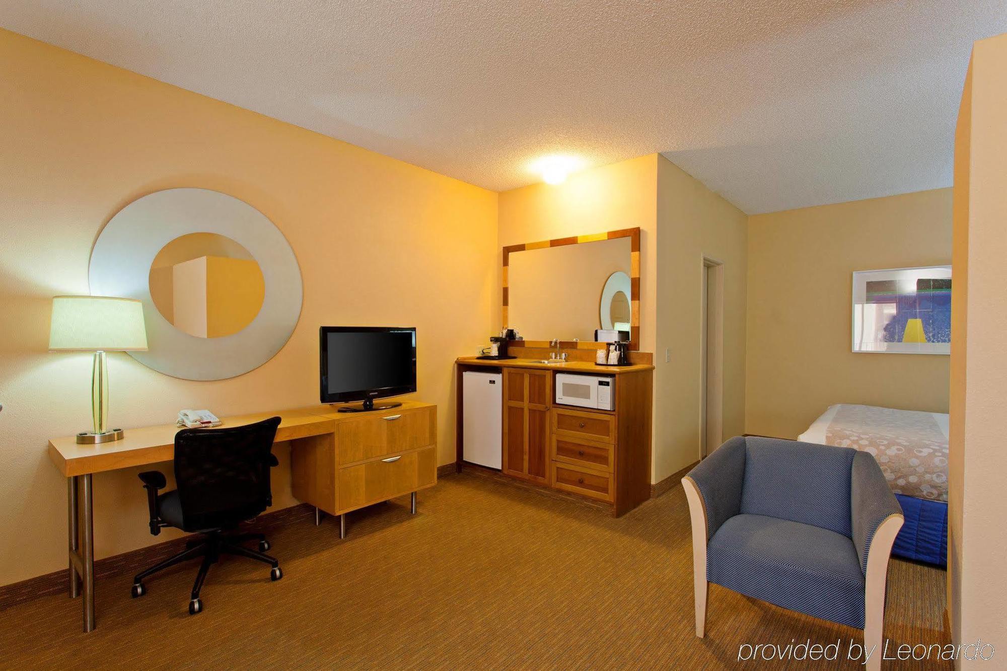 La Quinta By Wyndham Orange County Airport Hotel Santa Ana Ngoại thất bức ảnh