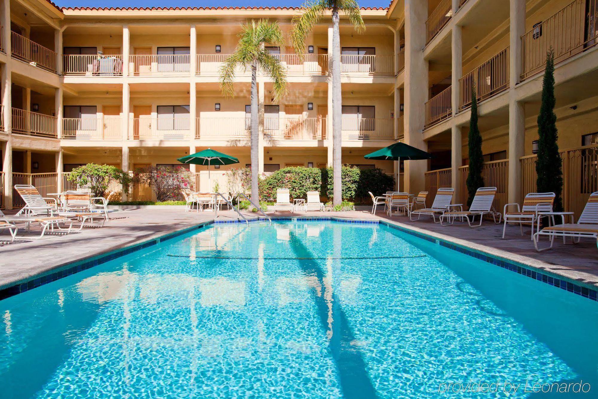 La Quinta By Wyndham Orange County Airport Hotel Santa Ana Ngoại thất bức ảnh