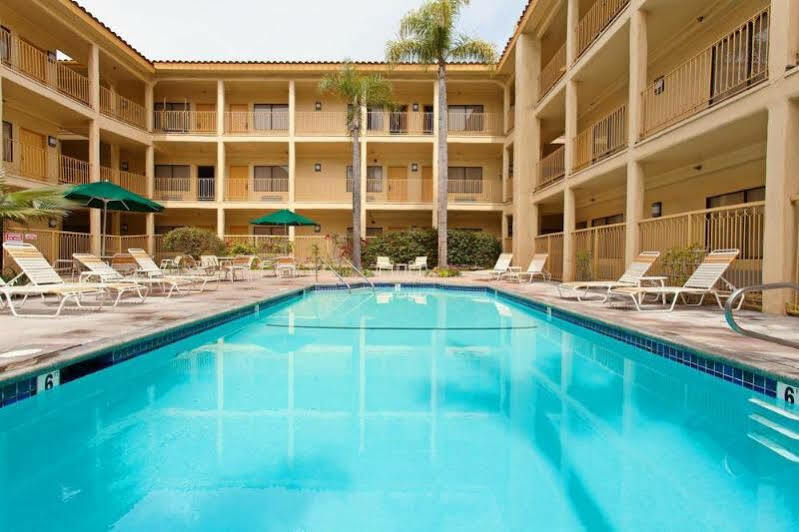 La Quinta By Wyndham Orange County Airport Hotel Santa Ana Ngoại thất bức ảnh